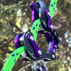 DESCENDEUR AKIMBO2 RG81 ROCK EXOTICA